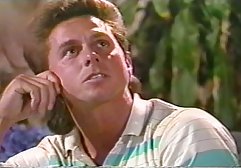 دوست دختر شیرین در تراس مشرف فیلمهای سکسیخارجی به دریا واقع شده است، آنها مانند بدن جوانان برنزه خود هستند، آنها در تلاش برای ارائه حداکثر لذت