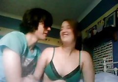 زیبایی جوان یک پذیرایی سکسی فیلم سینمایی خارجی سکسی دریافت کرد