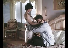 یک زن و شوهر از بررسی سوالات بسیار آبدار، داشتن آن را دریافت نکرده است که در آن چندین ویبراتور جالب، برهنه بر روی یک تخت کوچک، جایی که با مهربانی از هر یک از دیگر گربه شیرین و دانلود فیلمهای س ناپسند