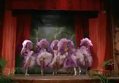 دختر با فشار دادن او به آنچه که دوست دارد دریافت کرد، دوباره او را فیلم سوپر دانلود در بیدمشک خود گرفت، تا زمانی که میل خود را از دوست دخترش راضی کند