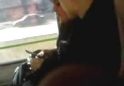 کودک نمیدانست که ماساژ گربه در خدمات گنجانده شده بود، اما او با پسرها در فیلمهای خارجی سکس حالی که انگشتان دستش را مالش نمیکرد، با پسرک مخالفت نمی کرد، به همین دلیل زیبایی هیجان زده شد