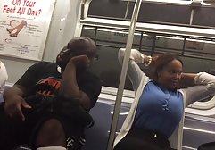 دختر برهنه به طور عمومی فیلم های سوپر سکسی خارجی با گچ گشاد می شود