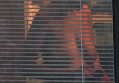 دختر نازک برای رقص و سایت داستانهای شهوتی پری دریایی دوست پسر خود رقصید