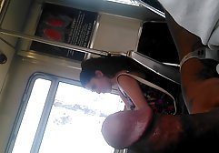 سبزه بابا دوستش را تحریک قصه هاي سكسي کرد و او را در آشپزخانه فریاد زد