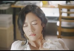 فاحشه جوان یک اسباب بازی جدید را آزمایش می سایت دانلود فیلم سوپر خارجی کند