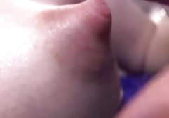 شلخته چربی بمکد دیک فلم های سکی چربی از او و در همان زمان در خود را با یک ویبراتور صورتی