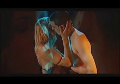 همسایه همسرش را در حالی که استمناء می کند، شلیک می فلم های سوپر خارجی کند